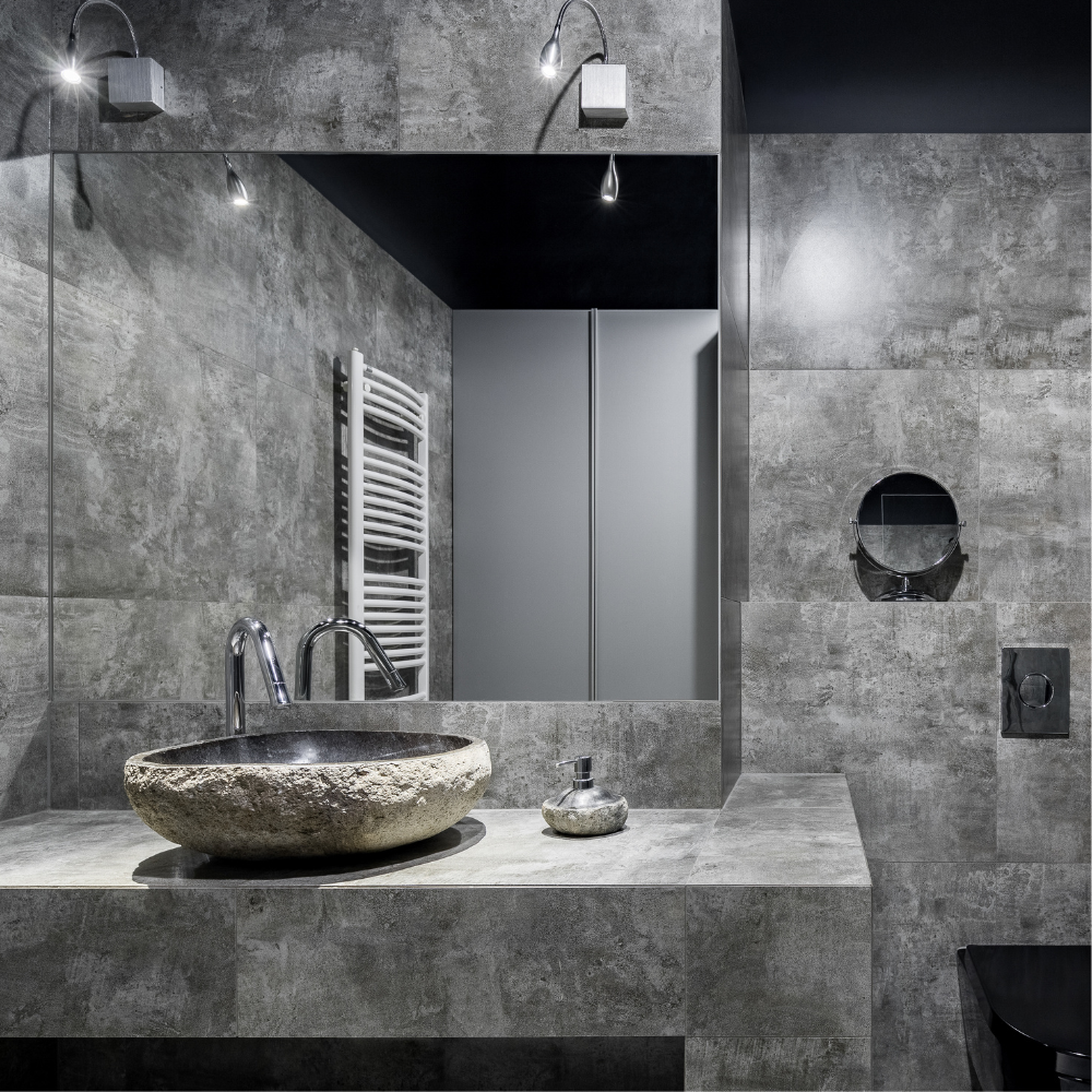 Mπάνια με γκρι πλακάκι που ξεχωρίσαμε