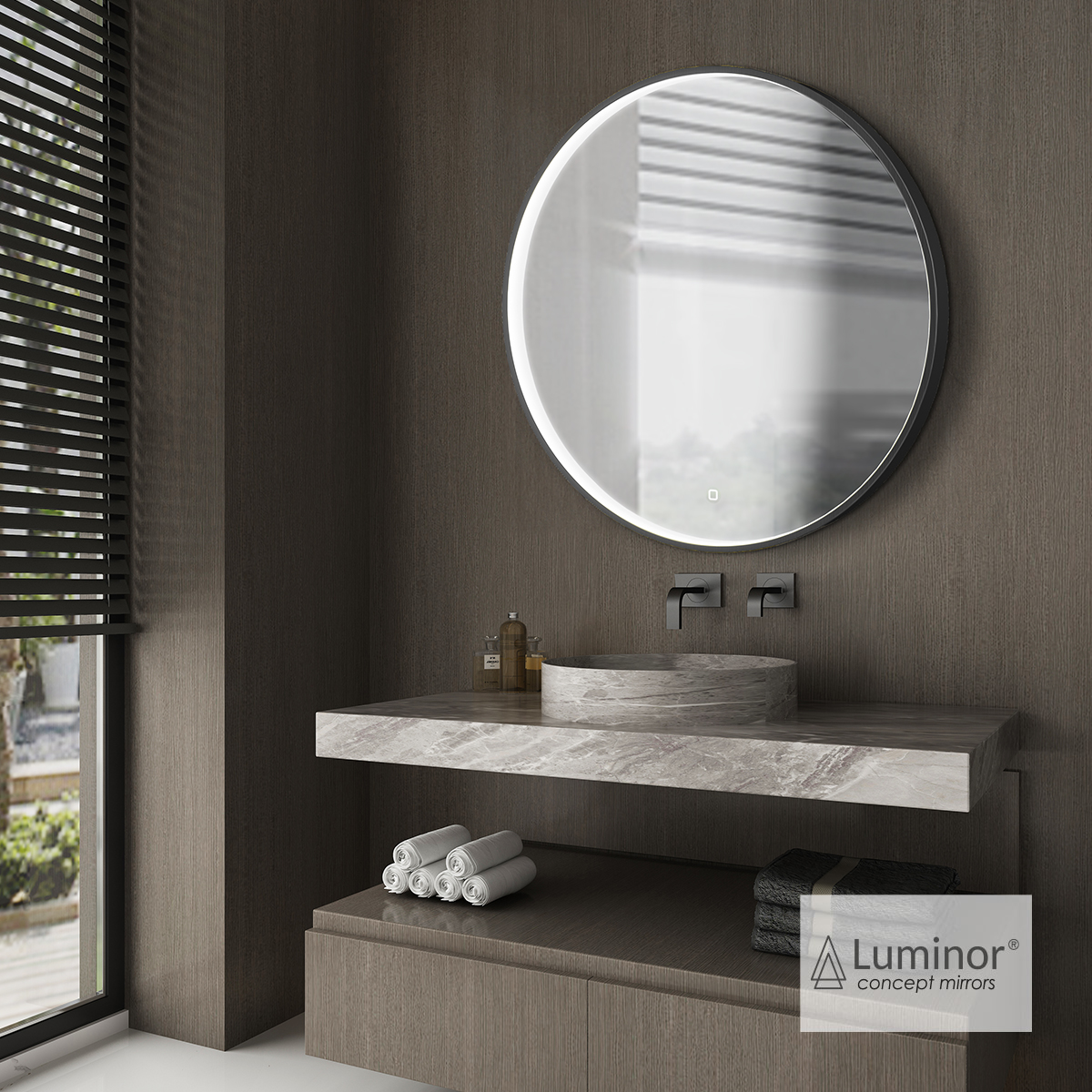 Luminor dot 70 black brushed
